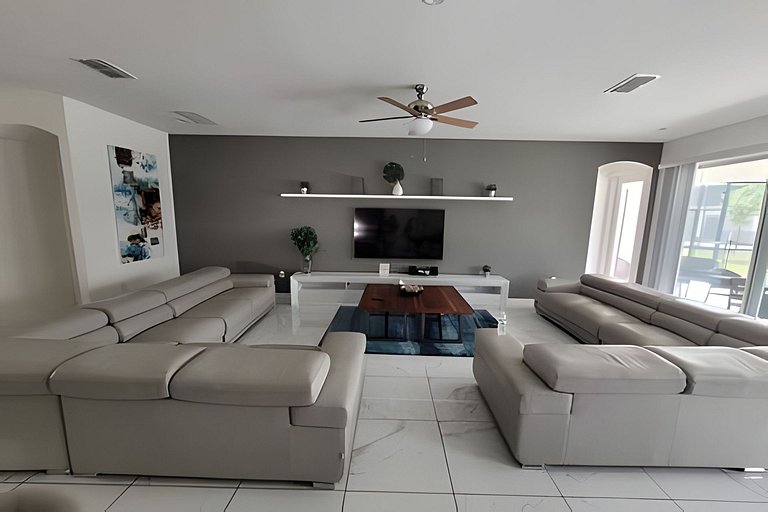 Short Term Vacation Rental Pool Home near Disney & malls