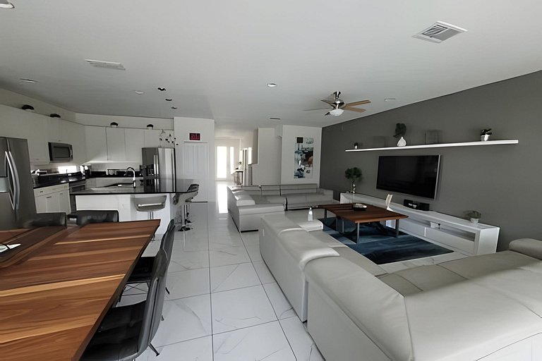Short Term Vacation Rental Pool Home near Disney & malls