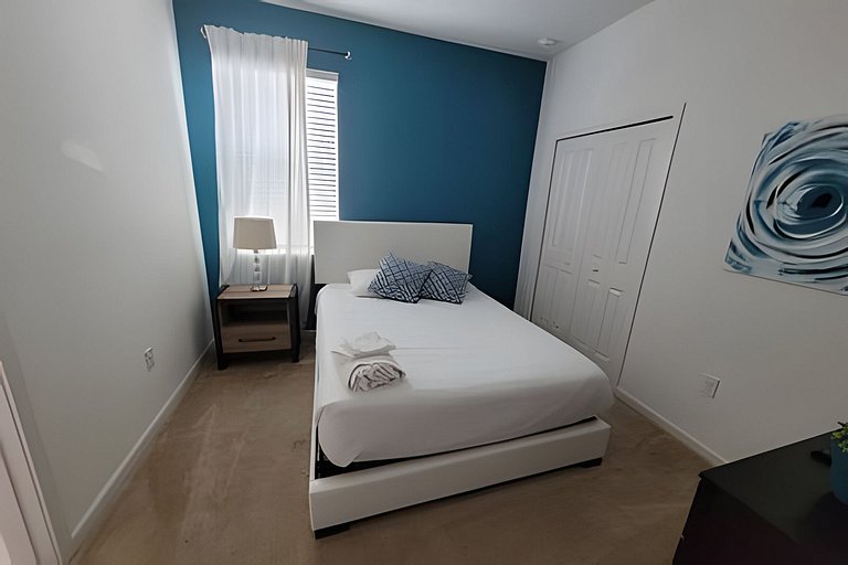 Short Term Vacation Rental Pool Home near Disney & malls