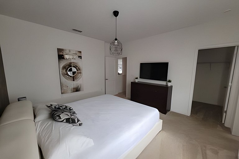 Short Term Vacation Rental Pool Home near Disney & malls
