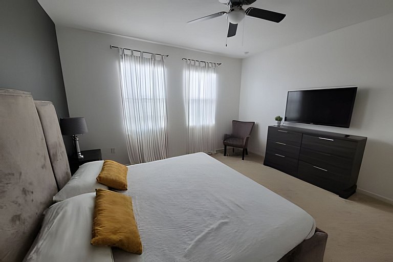 Short Term Vacation Rental Pool Home near Disney & malls