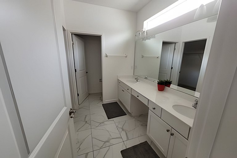Short Term Vacation Rental Pool Home near Disney & malls