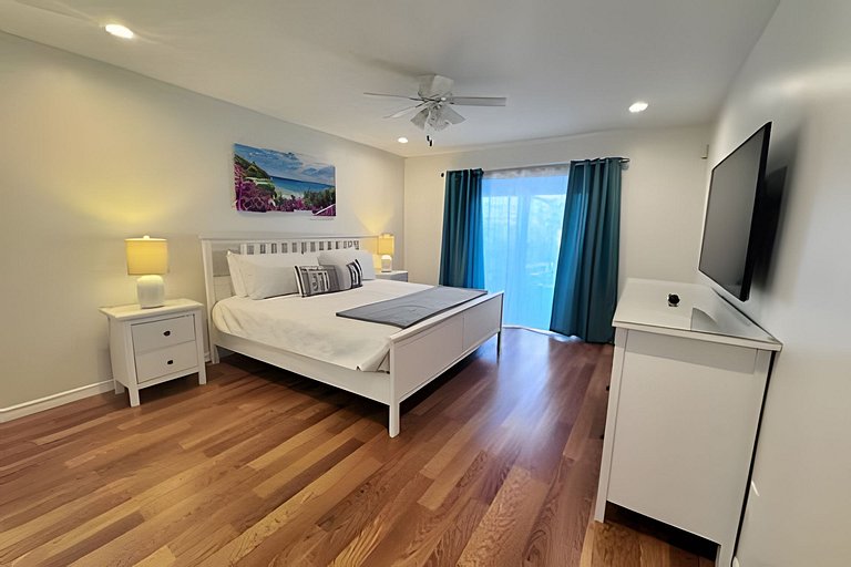 Short Term Vacation Rental Pool Home near Disney & malls