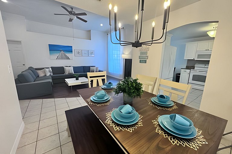 Short Term Vacation Rental Pool Home near Disney & malls
