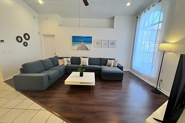 Short Term Vacation Rental Pool Home near Disney & malls