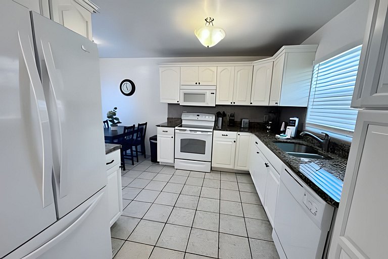 Short Term Vacation Rental Pool Home near Disney & malls