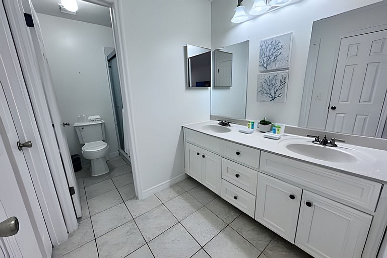 Short Term Vacation Rental Pool Home near Disney & malls