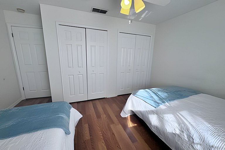 Short Term Vacation Rental Pool Home near Disney & malls