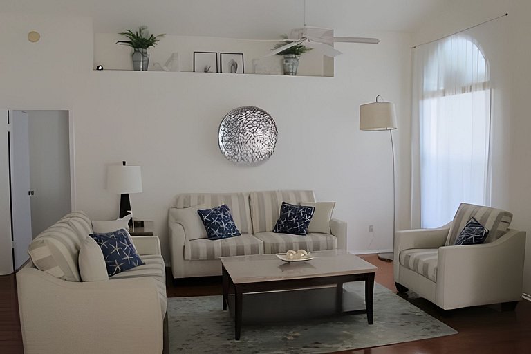Center Located Short Term Vacation Disney Pool Home & malls
