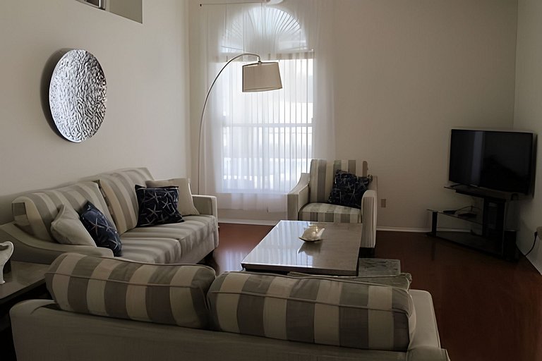 Center Located Short Term Vacation Disney Pool Home & malls