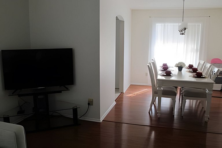 Center Located Short Term Vacation Disney Pool Home & malls