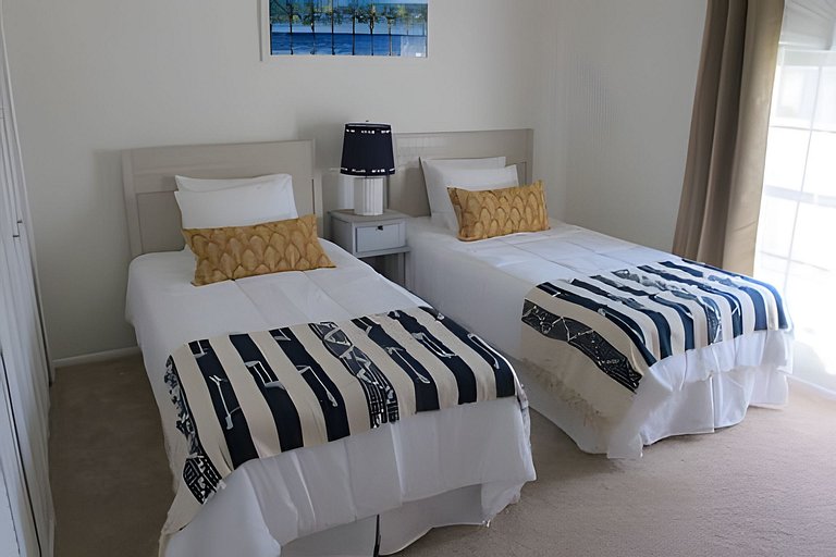 Center Located Short Term Vacation Disney Pool Home & malls