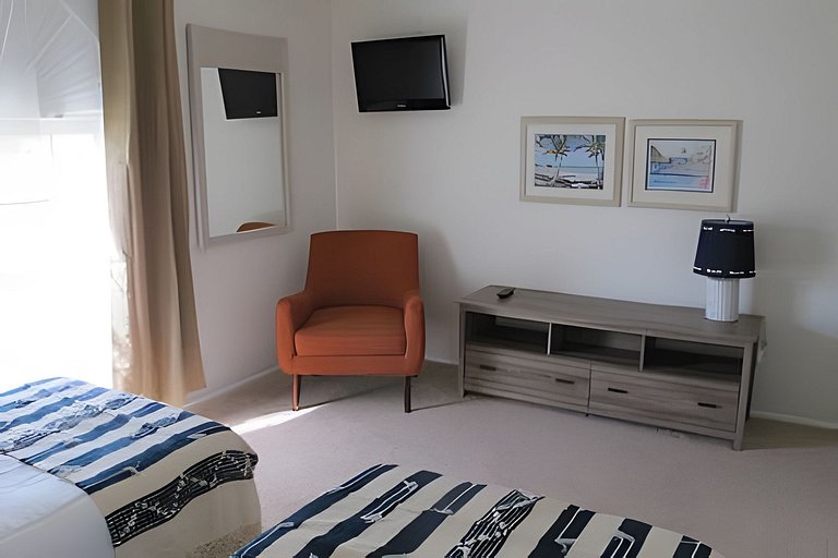 Center Located Short Term Vacation Disney Pool Home & malls