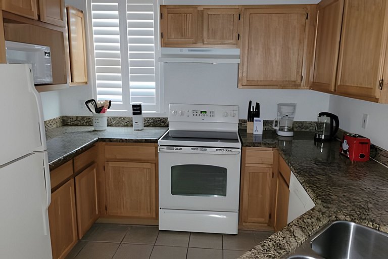Short Term Vacation Rental Pool Home near Disney & malls