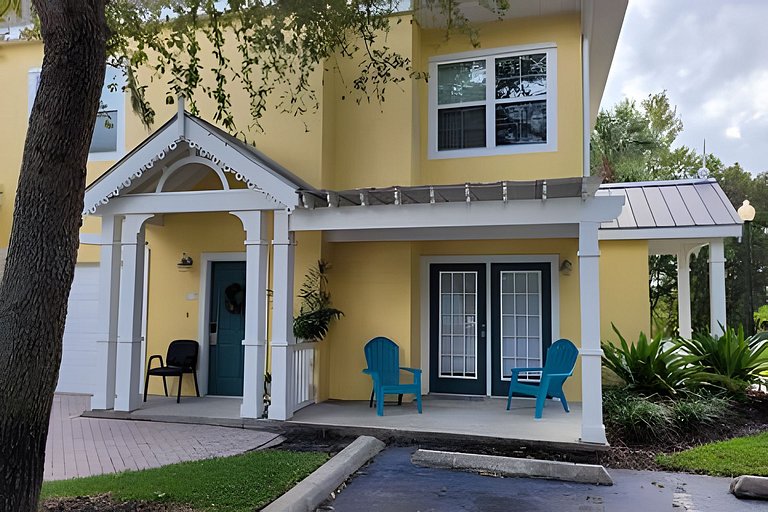 Short Term Vacation Rental Pool Home near Disney & malls