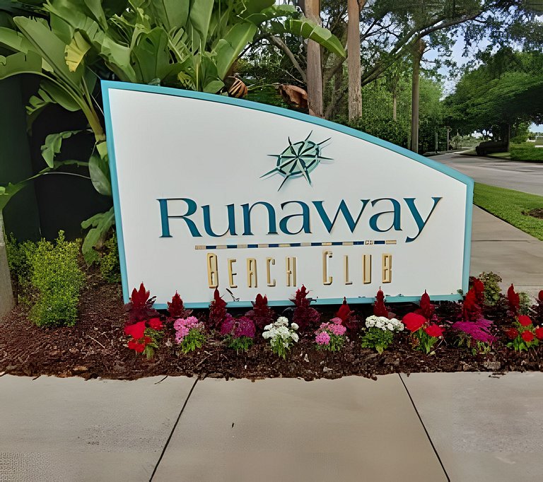 Short Term Vacation Rental Pool Home near Disney & malls