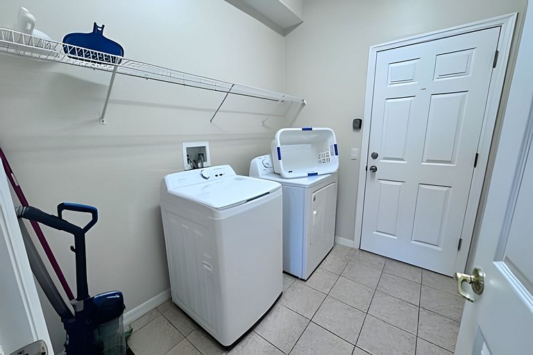 Short Term Vacation Rental Pool Home near Disney & malls