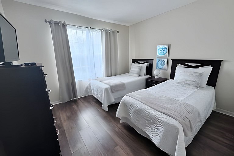 Short Term Vacation Rental Pool Home near Disney & malls