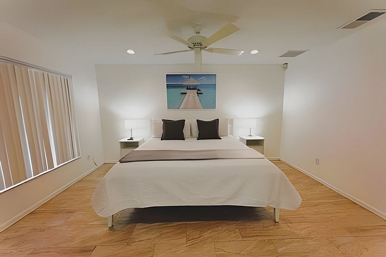 Short Term Vacation Rental Pool Home, Games near Disney
