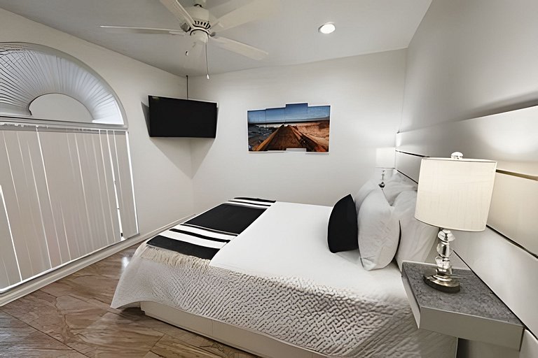 Short Term Vacation Rental Pool Home, Games near Disney
