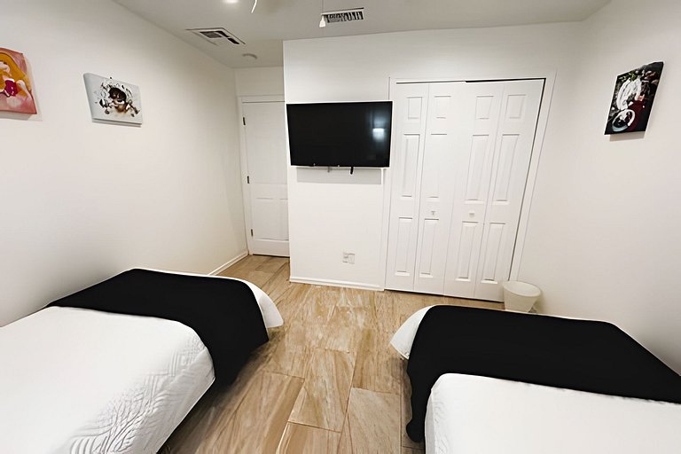 Short Term Vacation Rental Pool Home, Games near Disney