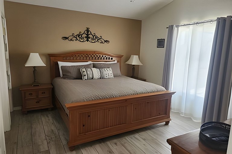 Short Term Vacation Rental Pool Home near Disney & malls