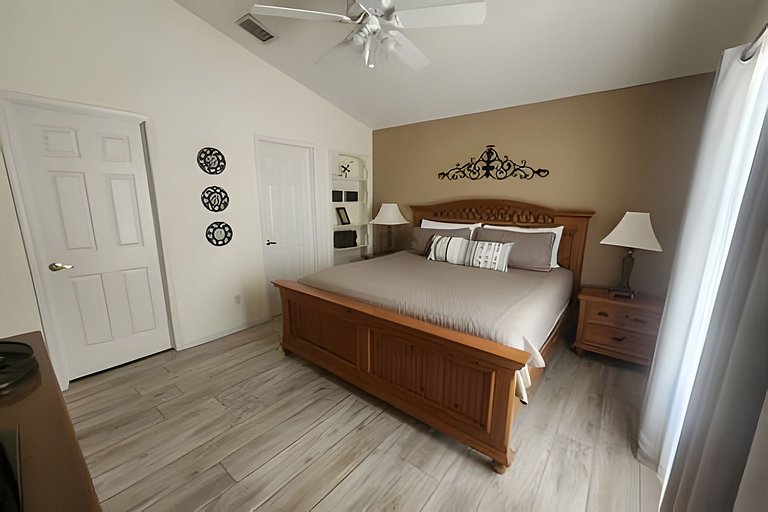 Short Term Vacation Rental Pool Home near Disney & malls