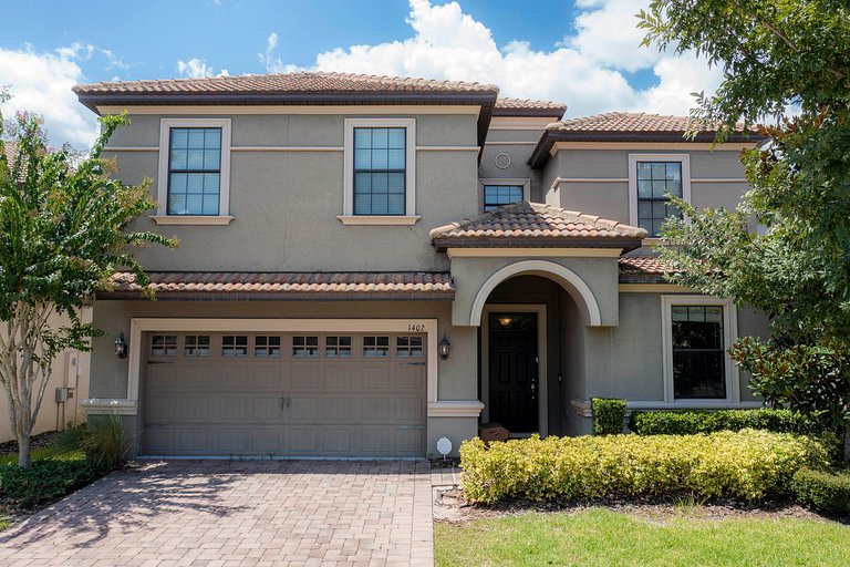 Champions Gate Short Term Vacation Rental Pool Disney Home