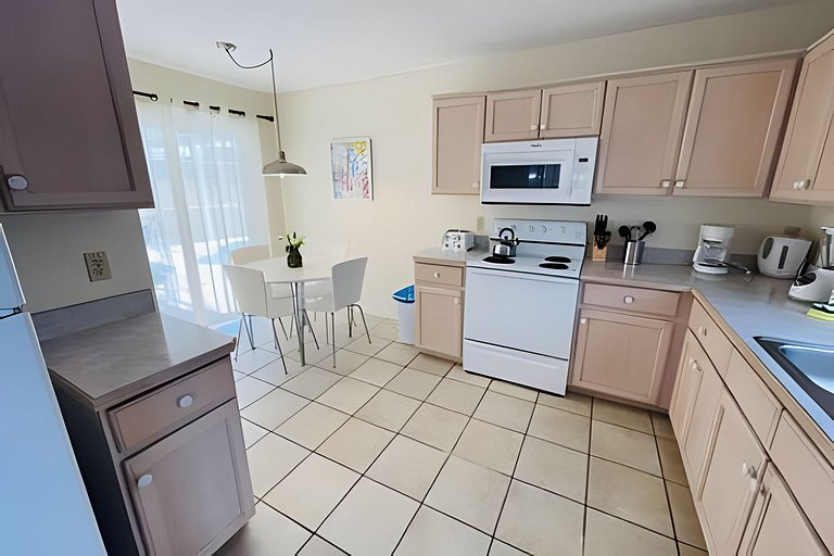 Short Term Vacation Rental Pool Home near Disney & malls