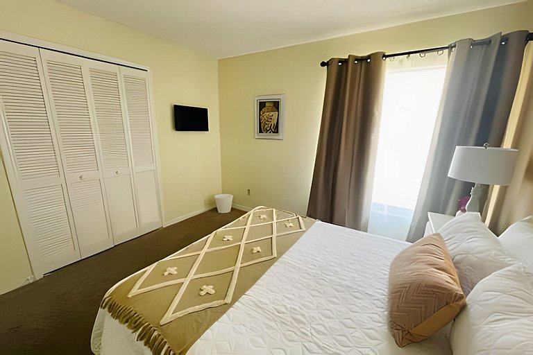 Short Term Vacation Rental Pool Home near Disney & malls