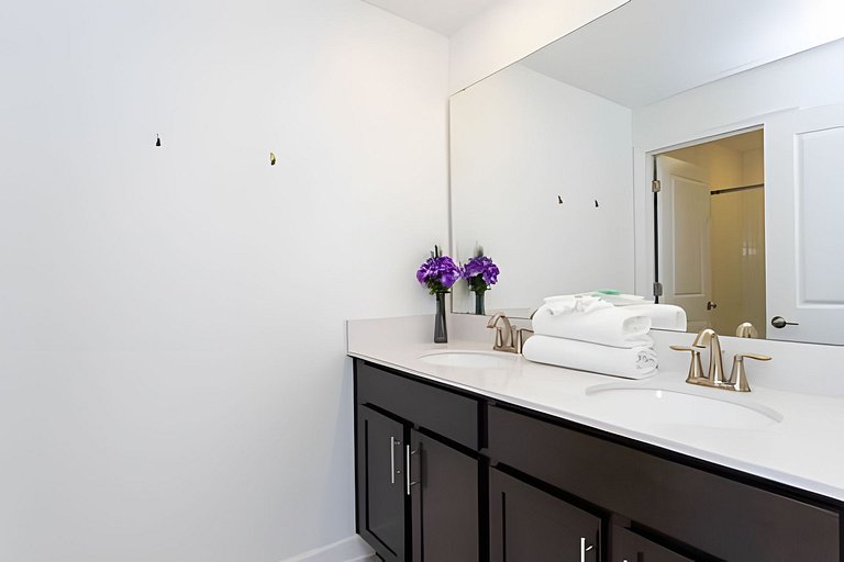 Short Term Vacation Rental Pool Home near Disney & malls