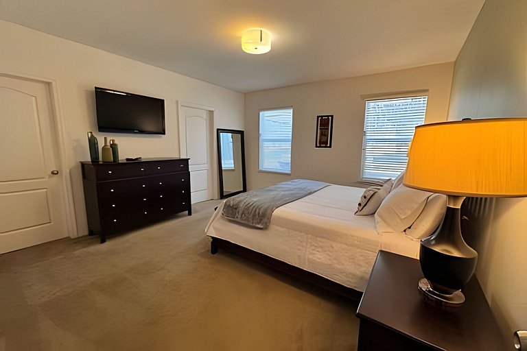 Short Term Vacation Rental Pool Home near Disney & malls