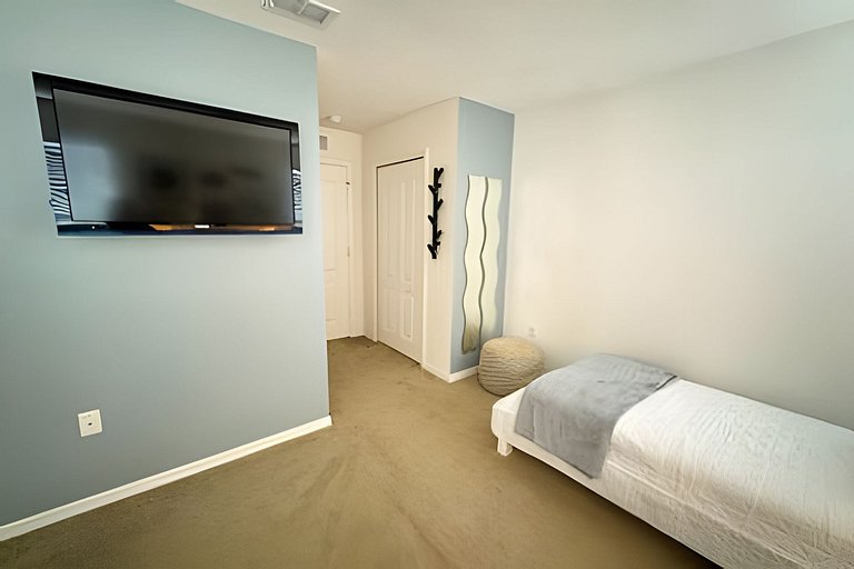 Short Term Vacation Rental Pool Home near Disney & malls