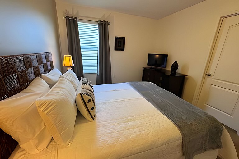 Short Term Vacation Rental Pool Home near Disney & malls