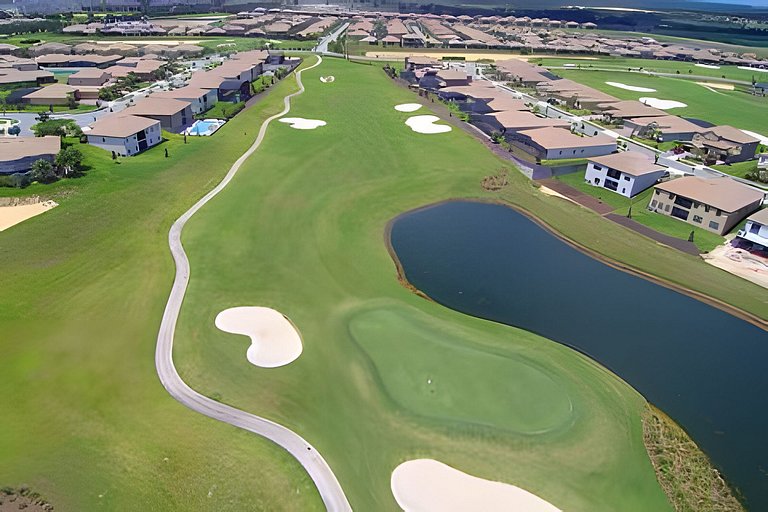 Champions Gate Pool, Games Themed Villa near Disney & Dine