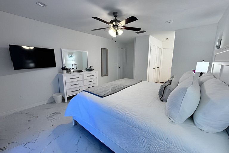 Short Term Vacation Rental Pool Home near Disney & malls