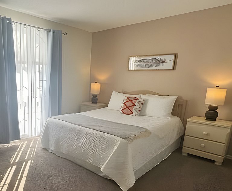 Short Term Vacation Rental Pool Home near Disney & malls