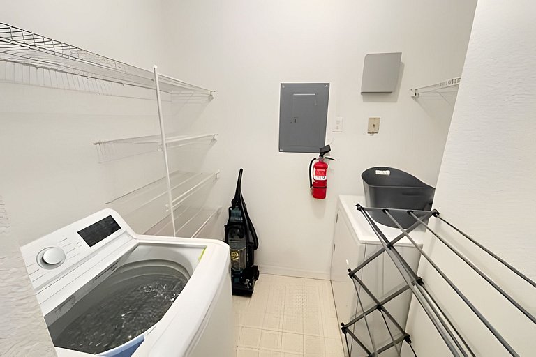 Short Term Vacation Rental Pool Home near Disney & malls