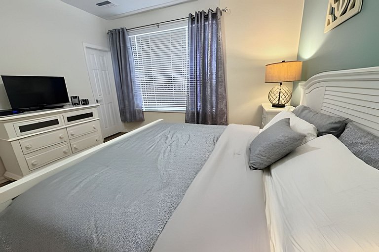 Vista Cay Short Term Vacation Rental near Convention Center