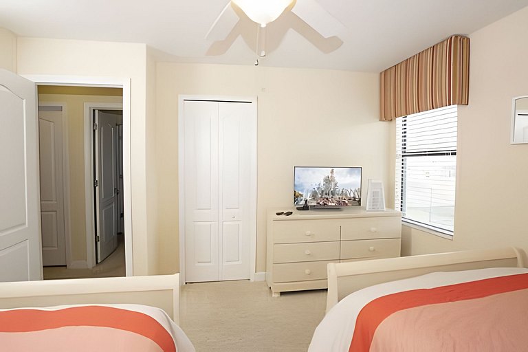 Champions Gate Short Term Vacation Rental Pool Disney Home