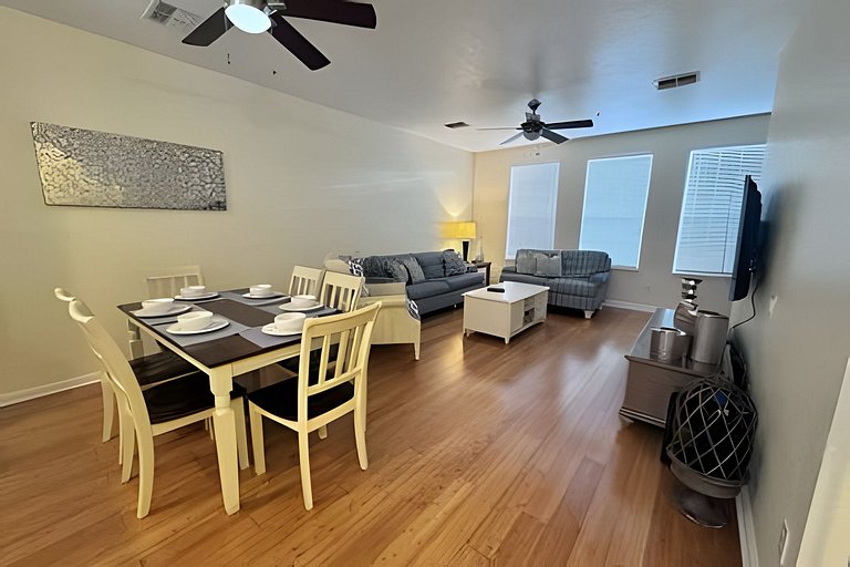 Vista Cay Short Term Vacation Rental near Convention Center