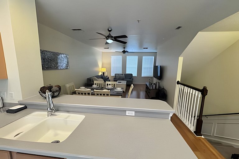 Vista Cay Short Term Vacation Rental near Convention Center