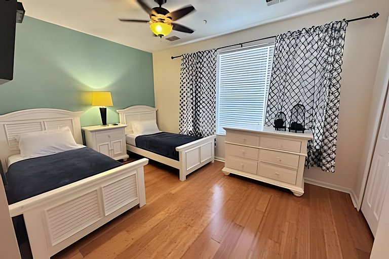 Vista Cay Short Term Vacation Rental near Convention Center