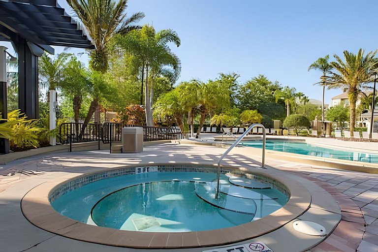 Vista Cay Short Term Vacation Rental near Convention Center