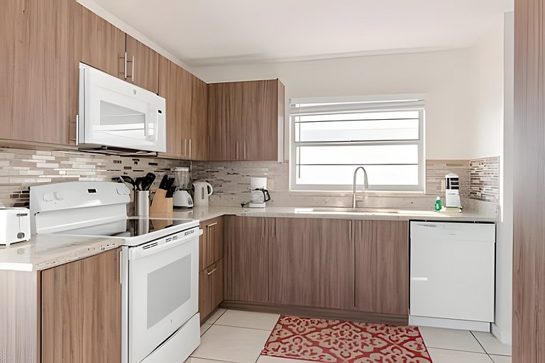 Short Term Vacation Rental Pool Home near Disney & malls