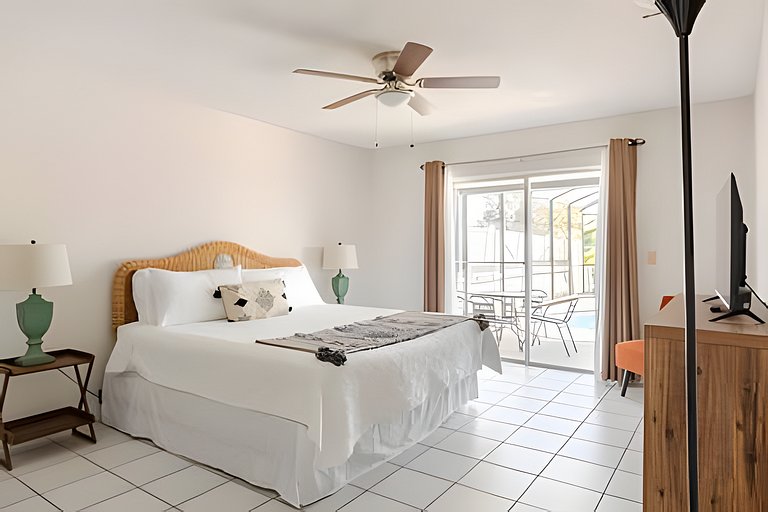 Short Term Vacation Rental Pool Home near Disney & malls