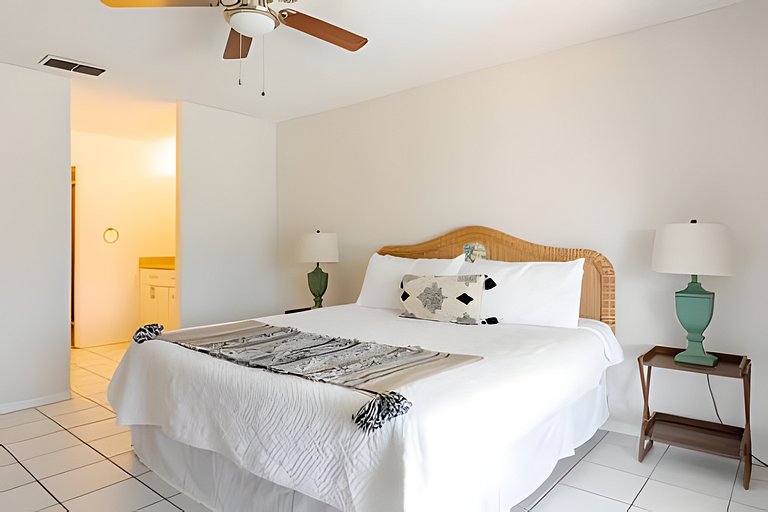 Short Term Vacation Rental Pool Home near Disney & malls