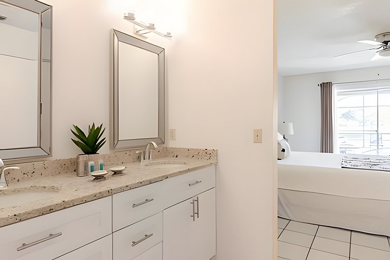 Short Term Vacation Rental Pool Home near Disney & malls