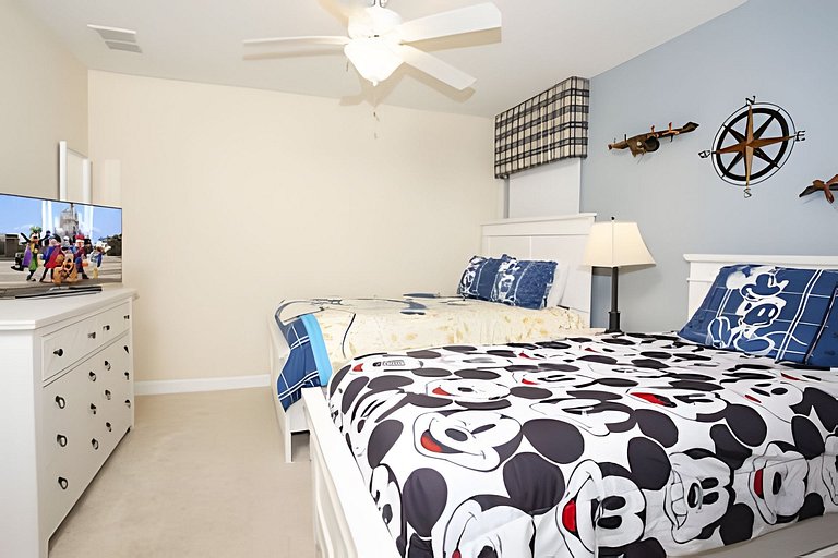 Champions Gate Short Term Vacation Rental Pool Disney Home