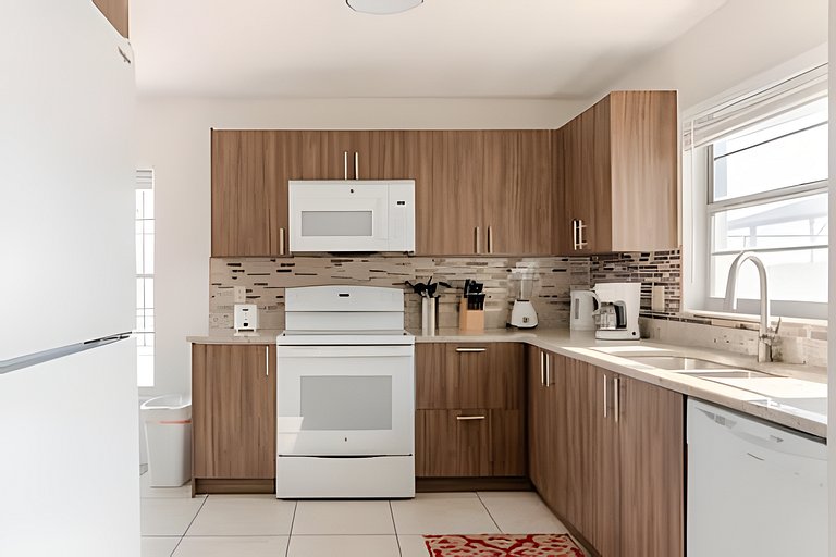 Short Term Vacation Rental Pool Home near Disney & malls